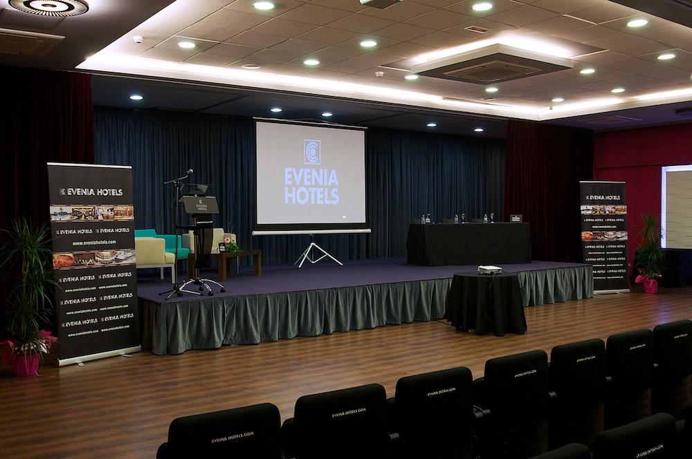 Evenia Olympic Palace Hotel 4*